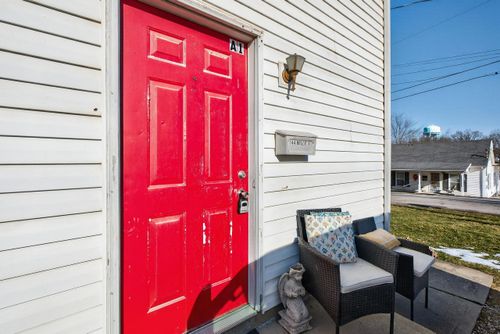 144 Holly Ave, Winchester, KY, 40391-1443 | Card Image