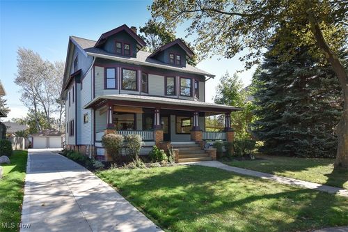 3301 West Blvd, Cleveland, OH, 44111-2855 | Card Image