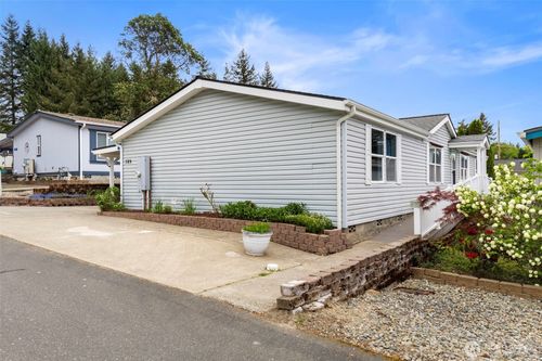 789 Ne Reeds Meadow Ln, Bremerton, WA, 98311-3029 | Card Image