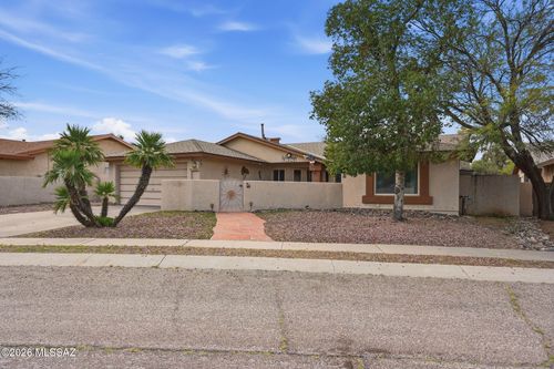 5900 S Hillerman Drive, Tucson, AZ, 85746 | Card Image