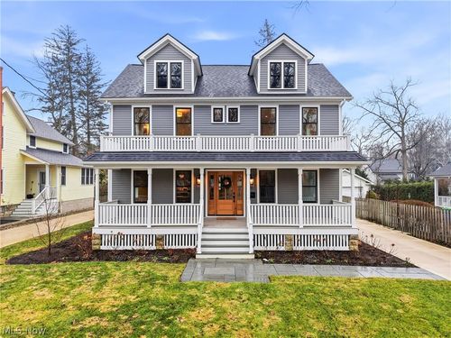 81 Hall St, Chagrin Falls, OH, 44022-3108 | Card Image