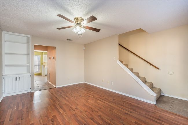 1355 S 11 Th St, Condo with 2 bedrooms, 3 bathrooms and null parking in Waco TX | Image 4