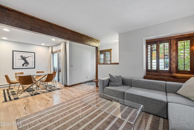 B4 - 4770 Bighorn Rd, Townhouse with 3 bedrooms, 3 bathrooms and 1 parking in Vail CO | Image 4