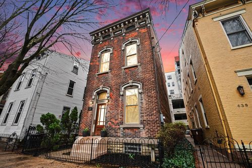 636 Bakewell St, Covington, KY, 41011-1226 | Card Image