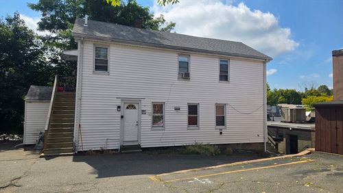 651 Washington St, Canton, MA, 02021-3033 | Card Image