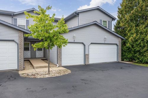 2-902 N Thompson Drive, Madison, WI, 53704 | Card Image