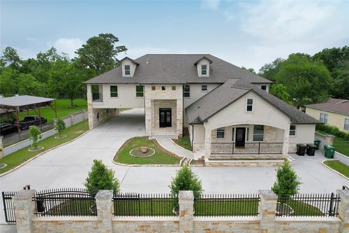 5726 Martha Ln, Houston, TX, 77032-2630 | Card Image