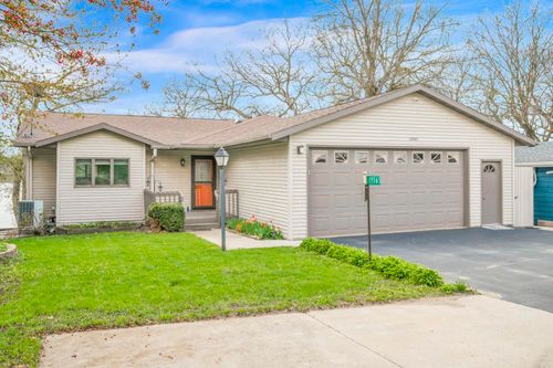 15563 250th Ave, Spirit Lake, IA, 51360-7339 | Card Image
