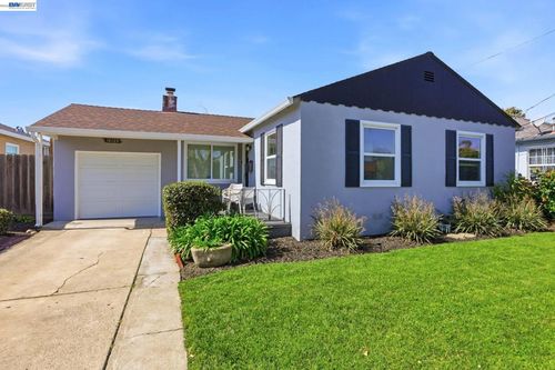 16129 Via Pinale, San Lorenzo, CA, 94580-2334 | Card Image