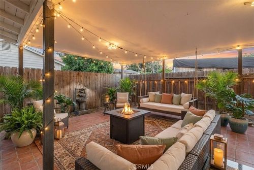 1450 W 35th Pl, Los Angeles, CA, 90018-3955 | Card Image