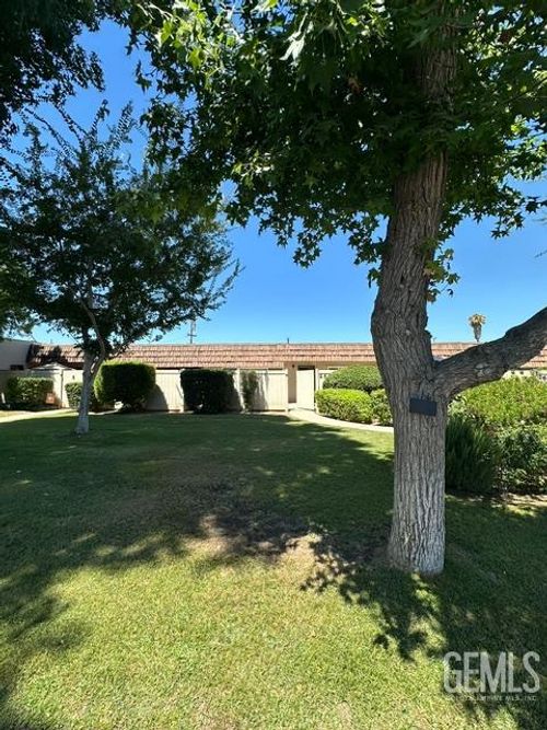 25-3800 Stockdale Highway, Bakersfield, CA, 93309 | Card Image