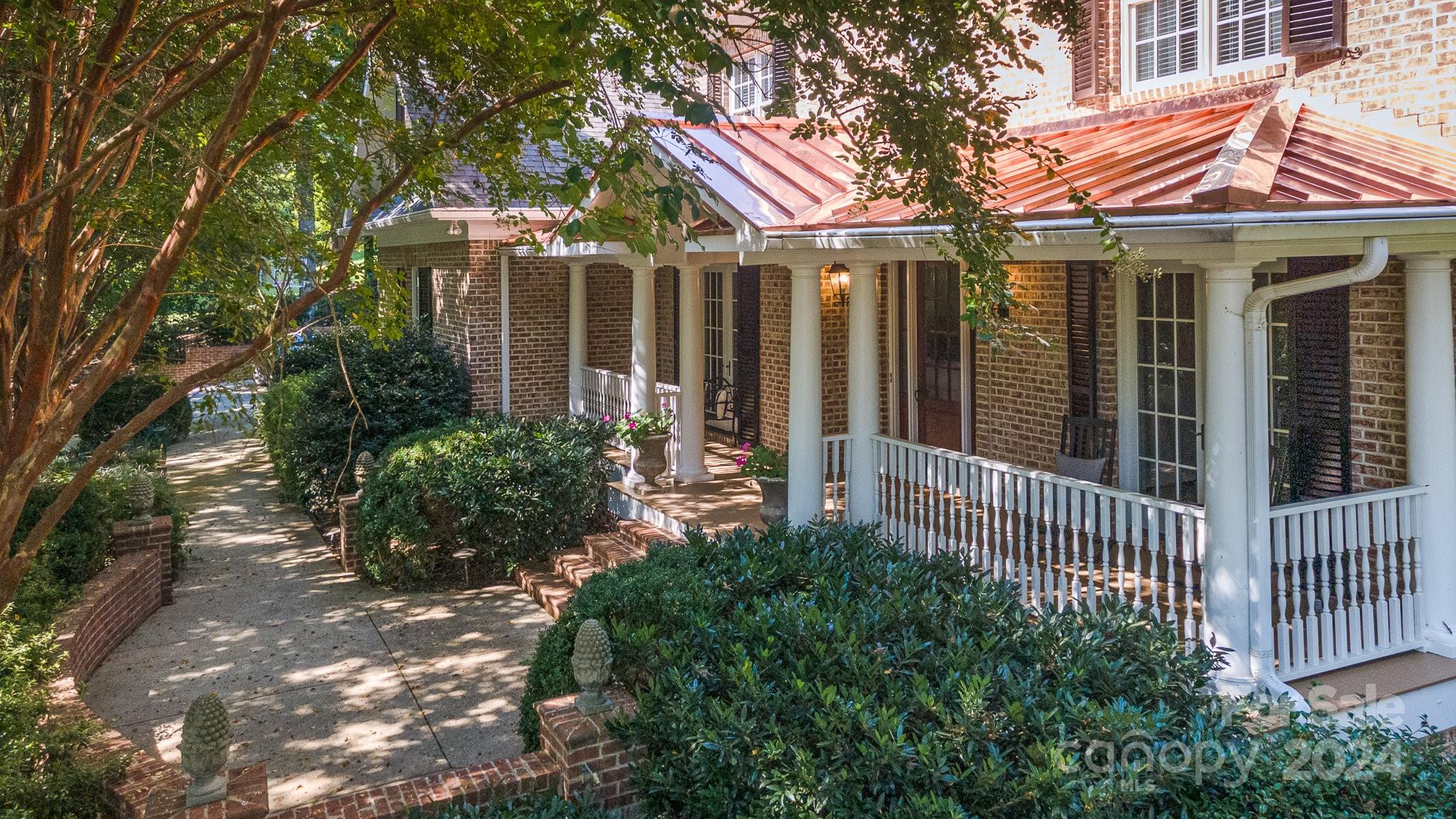 Hudson Pl, Davidson, NC 28036