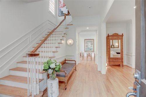 apt-4-2703 Mid Ln, Houston, TX, 77027-4945 | Card Image