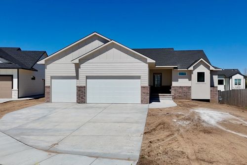 5881 N Saint Paul Ct, Wichita, KS, 67204-5394 | Card Image