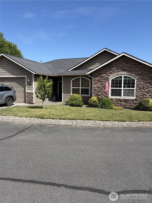 763 Se Bedford Loop, College Place, WA, 99324 | Card Image