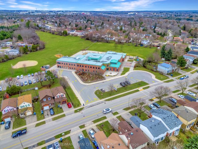 44 Cole Rd, House attached with 3 bedrooms, 2 bathrooms and 3 parking in Guelph ON | Image 50