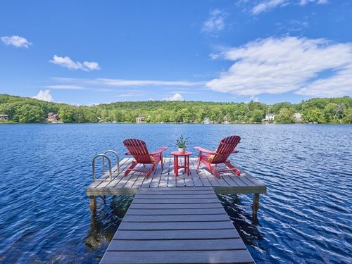 61 Bennetts Rd, Sturbridge, MA, 01566-1402 | Card Image