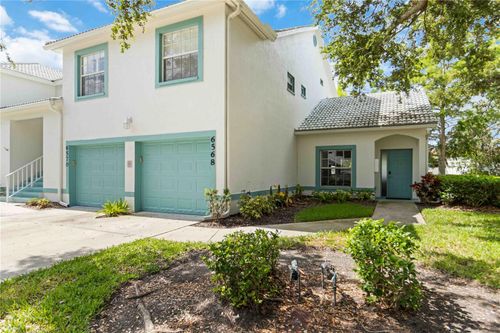 6568-6568 Fairway Gardens Dr, BRADENTON, FL, 34203-8843 | Card Image
