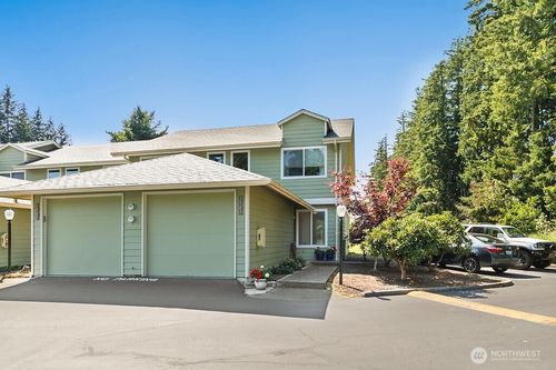 3943 Nw Fairway Ln, Bremerton, WA, 98312-1341 | Card Image