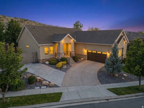 9226 N Mount Airey Dr, Eagle Mountain, UT, 84005-4492 | Card Image