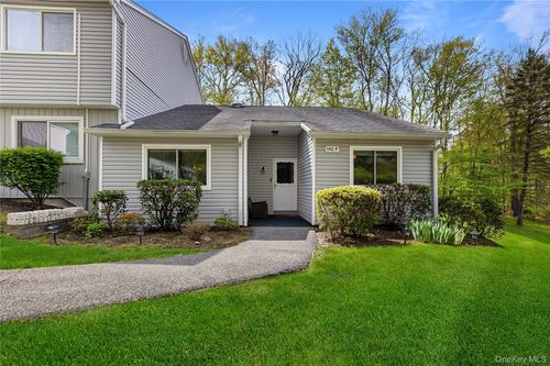 f-142 Flintlock Way, Yorktown, NY, 10598 | Card Image