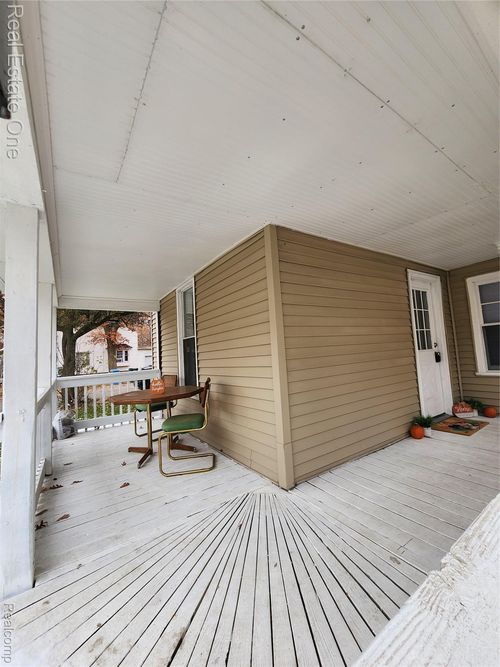 1128 Hickory St, Lansing, MI, 48912-1713 | Card Image