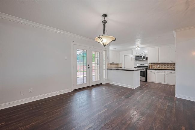 8045 Ridgeview Dr, House other with 3 bedrooms, 2 bathrooms and 1 parking in Houston TX | Image 9