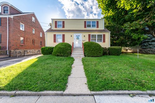 65 Roosevelt Ave, Stamford, CT, 06902-5602 | Card Image