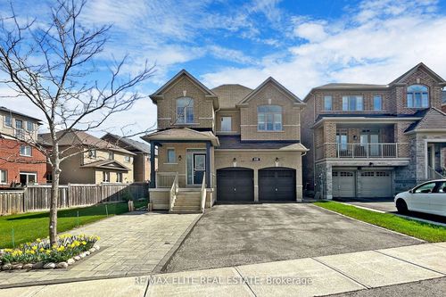 1138 Atkins Dr, Newmarket, ON, L3X0A5 | Card Image