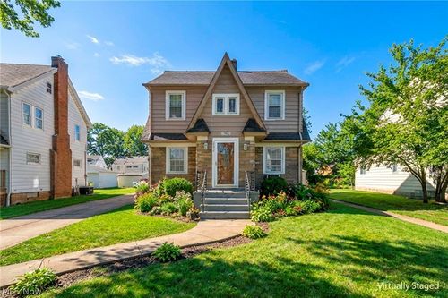 17913 Flamingo Ave, Cleveland, OH, 44135-4149 | Card Image