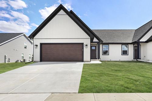 69-357 Lilac Ln, Stoughton, WI, 53589-8801 | Card Image
