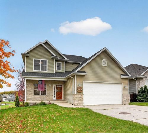 5568 Summerland Dr, Waterloo, IA, 50701-9598 | Card Image