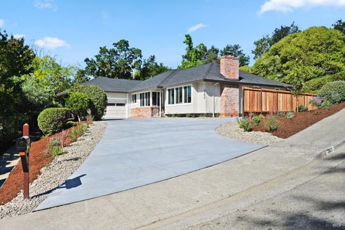 307 Sherri Ct, Petaluma, CA, 94952-4839 | Card Image