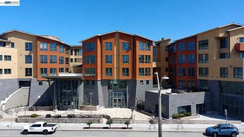 315-3535 Wawona St, San Francisco, CA, 94116-2677 | Card Image