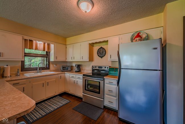 Kitchen | Image 7