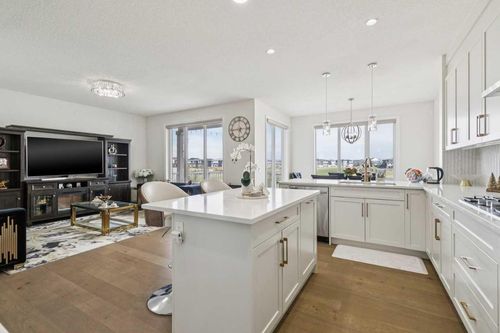 375 Corner Meadows Avenue Ne, Calgary, AB, T3N1X7 | Card Image