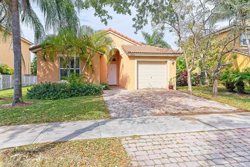1520 Se 17th Ave, Homestead, FL, 33035-2212 | Card Image
