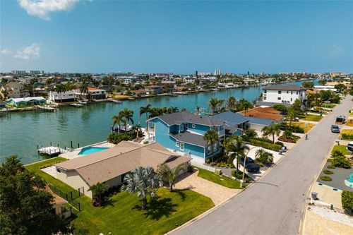 825 116th Ave, TREASURE ISLAND, FL, 33706-1019 | Card Image