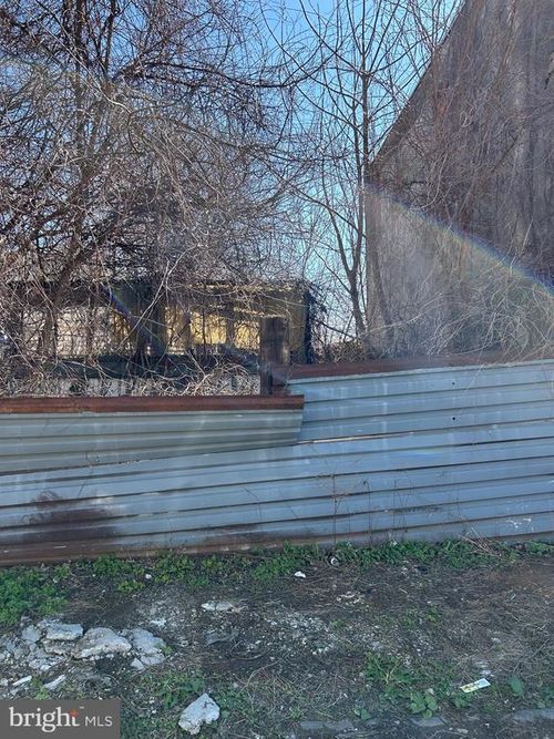 2523 N Mutter Street, Philadelphia, PA, 19133 | Card Image