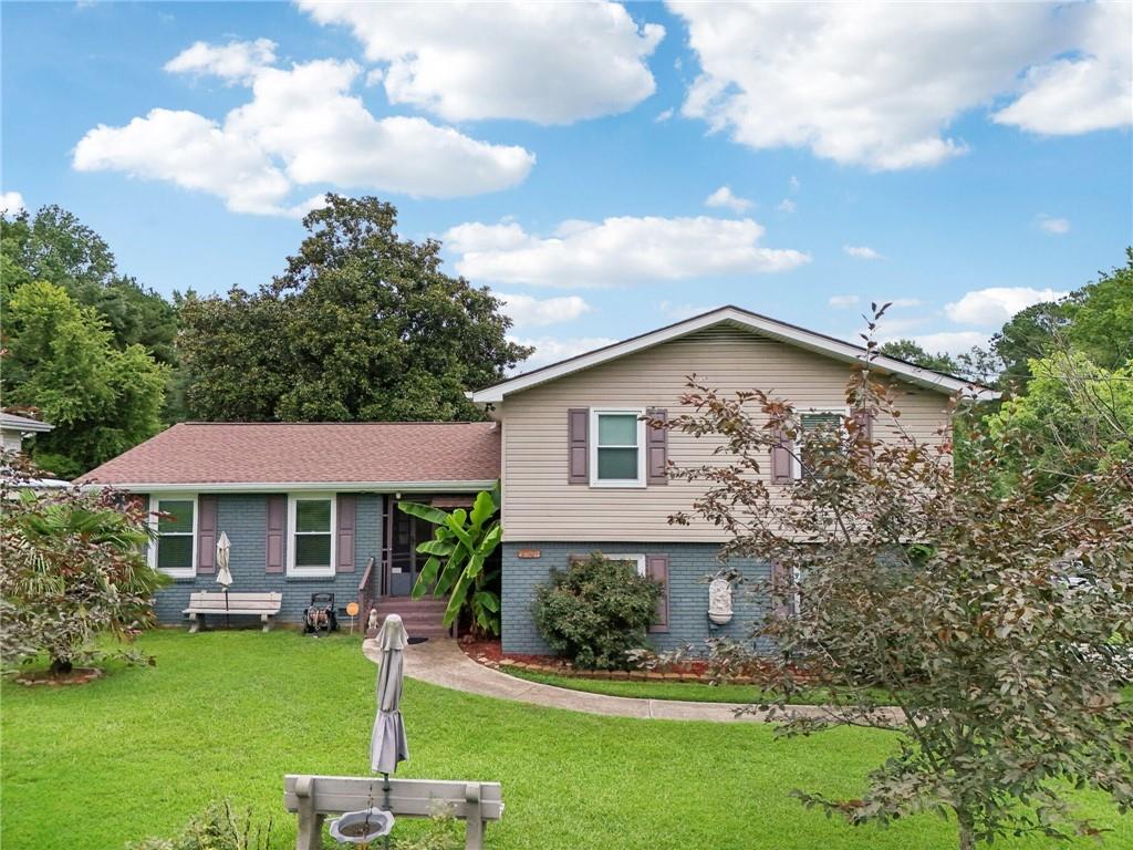 Windsor Dr, Lithia Springs, GA 30122