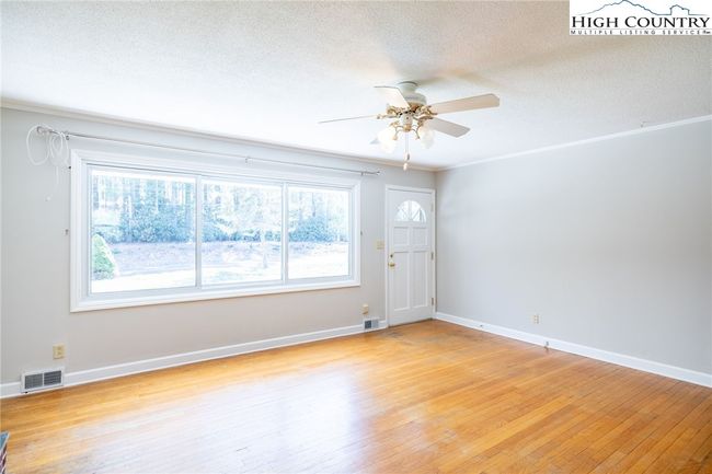 627 Saddle Mountain Church Rd, House other with 3 bedrooms, 1 bathrooms and null parking in Ennice NC | Image 26