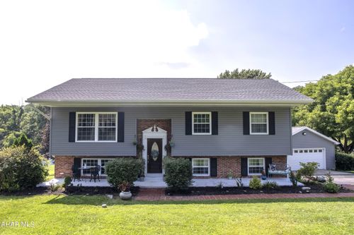 107 Axelle St, Hollidaysburg, PA, 16648-7159 | Card Image