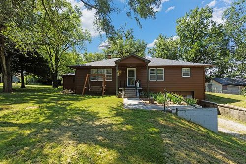 339 W Oak St, Trimble, MO, 64492 | Card Image
