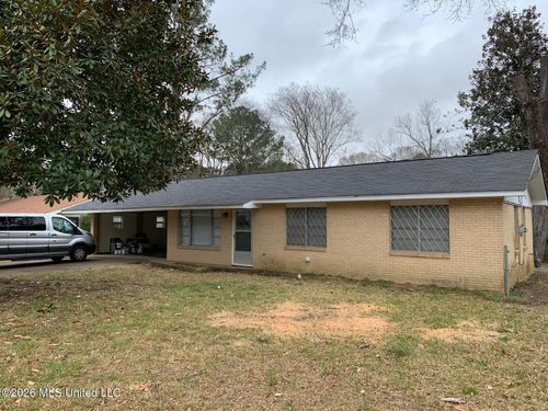 1066 Branch St, Jackson, MS, 39212-3917 | Card Image