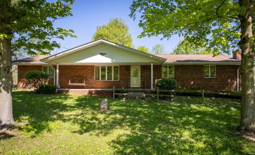 2105 N 100 W, Winchester, IN, 47394-8818 | Card Image