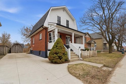 608 Ontario St, Stratford, ON, N5A3J5 | Card Image