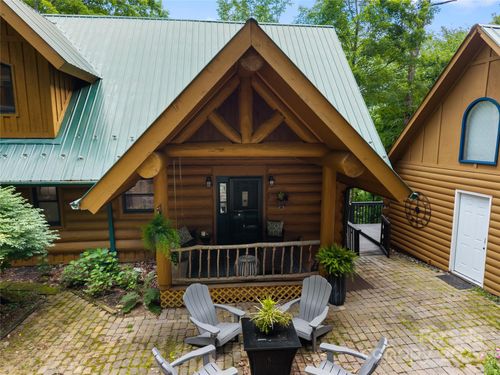 205 Chestnut Vlg, Mars Hill, NC, 28754-9495 | Card Image
