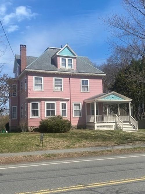 1-31 Auburn St, Newton, MA, 02465-2233 | Card Image