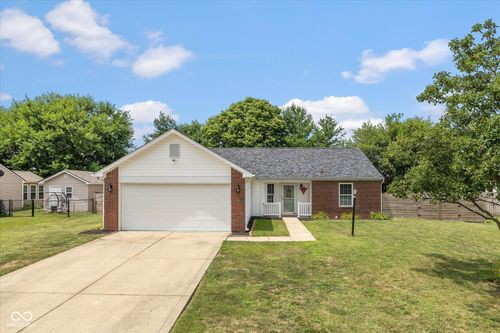 668 Appaloosa Dr, Bargersville, IN, 46106-8706 | Card Image