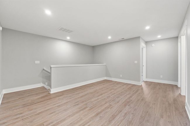 27 Lane 345 Crooked Lk, Condo with 3 bedrooms, 3 bathrooms and null parking in Angola IN | Image 17
